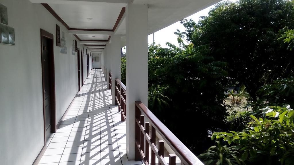 Thong Paeka Hotel Prasat Buitenkant foto